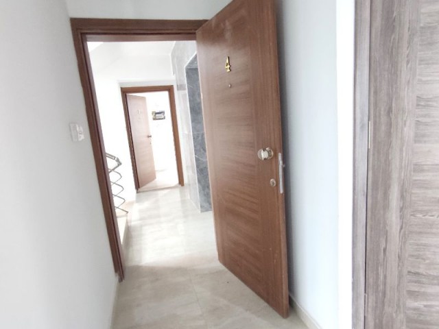 Letzte 2 3+1 Wohnungen zum Verkauf in einem neuen Gebäude mit Aufzug in Kyrenia Centre