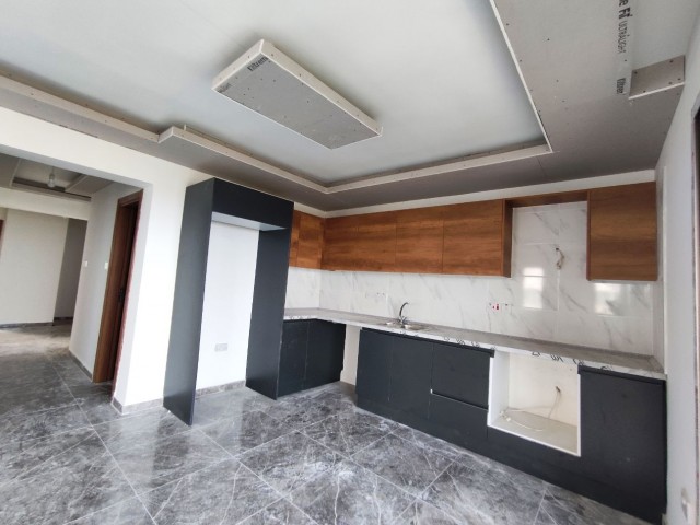 Letzte 2 3+1 Wohnungen zum Verkauf in einem neuen Gebäude mit Aufzug in Kyrenia Centre