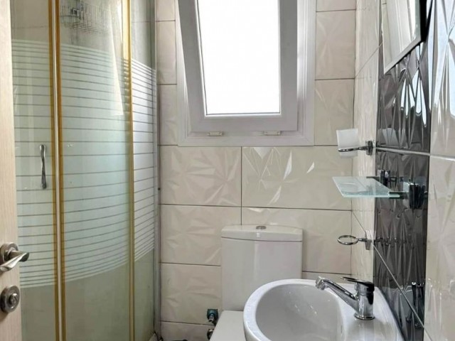 Lefkoşa Devpa Market Bölgesi Kiralık Penthouse