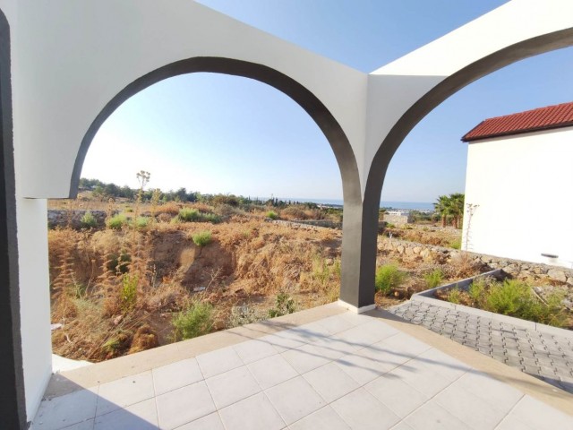 4+1 privater Pool in der Region Girne Lapta, 1300 m2 Grundstück, Preise ab 360.000 stg, herrlicher Blick auf die Berge und das Meer