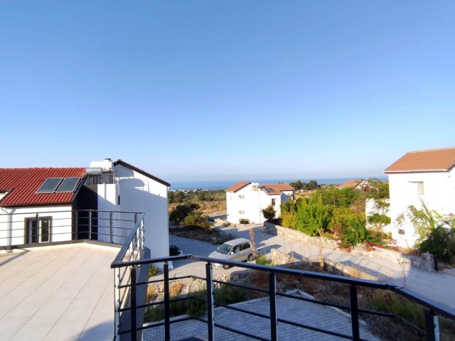 4+1 privater Pool in der Region Girne Lapta, 1300 m2 Grundstück, Preise ab 360.000 stg, herrlicher Blick auf die Berge und das Meer