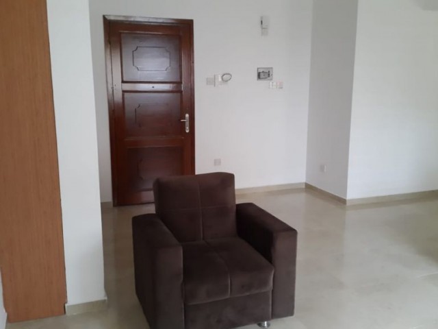 Flat To Rent in Köşklüçiftlik, Nicosia