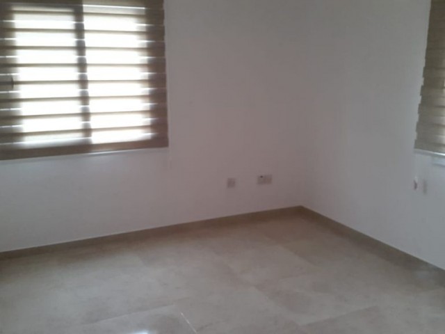 Flat To Rent in Köşklüçiftlik, Nicosia