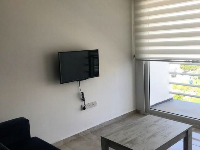 Lefkoşa Göçmenköy Bölgesinde 80 m2  Eşyalı ,2+1  Daire