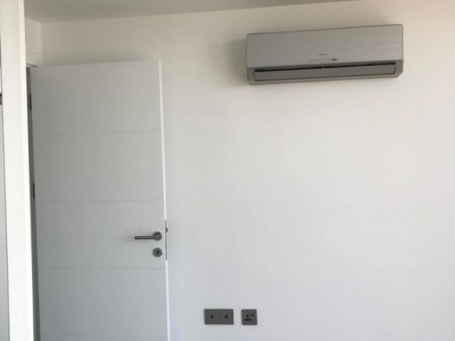 Girne Merkezde , Kendinizi Özel Hissedebileceğiniz Bir Dublex Penthouse ( 147 m2)