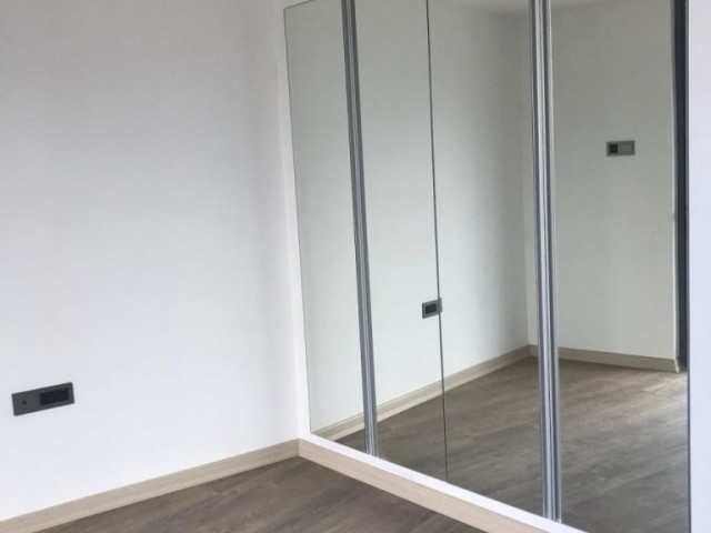 Girne Merkezde , Kendinizi Özel Hissedebileceğiniz Bir Dublex Penthouse ( 147 m2)