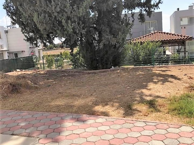 Villa mit freistehendem Garten in Kyrenia Bosporus mit türkischer Kokanli Tat bereit MwSt. und Transformator bezahlt ** 