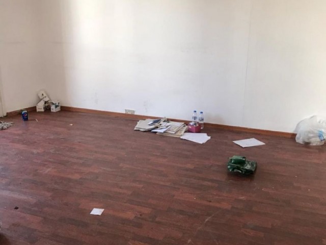 Flat To Rent in Köşklüçiftlik, Nicosia