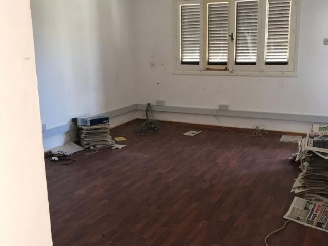 Flat To Rent in Köşklüçiftlik, Nicosia