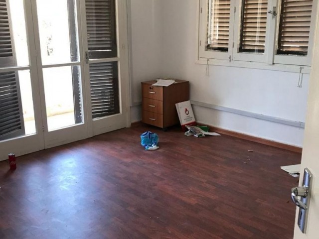 Flat To Rent in Köşklüçiftlik, Nicosia