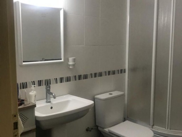 Lefkoşa Kumsal Müthiş Lokasyonda  3+1  Full Eşyalı Satılık Penthouse