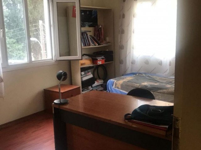 Lefkoşa Kumsal Müthiş Lokasyonda  3+1  Full Eşyalı Satılık Penthouse