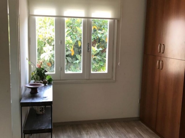 Köşklüçiftlik Dereboyu'nda Lux 3+2  Full Eşyalı Daire (185 m2)-İşyeri veya Konut için uygun