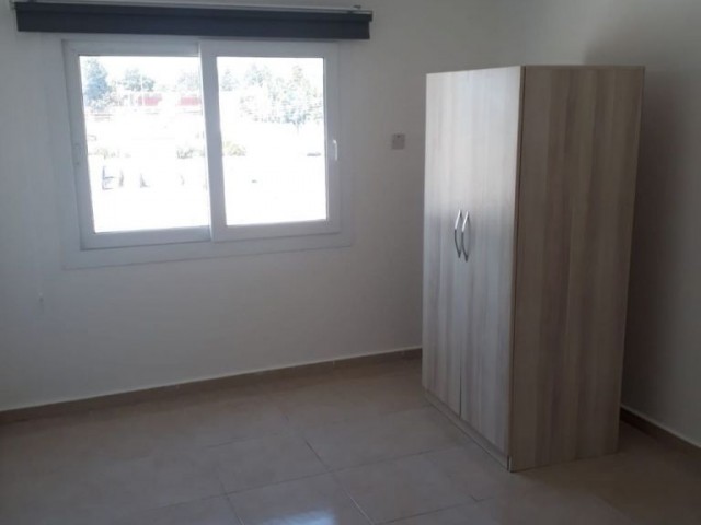 Flat To Rent in Güzelyurt Merkez, Guzelyurt