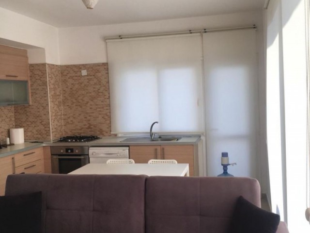 Girne Kaşgar Bölgesinde Kiralik 2+1 Penthouse - Geniş Teraslı