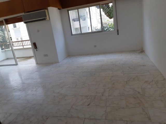 Flat To Rent in Köşklüçiftlik, Nicosia