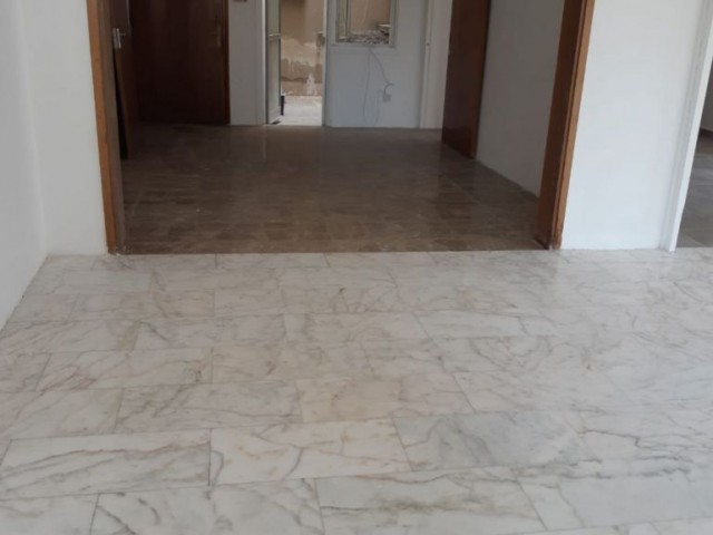 Flat To Rent in Köşklüçiftlik, Nicosia