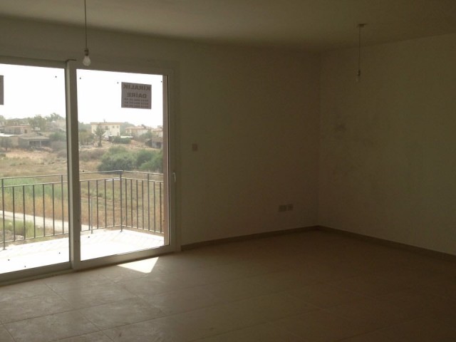 130m2 Spacious and Decked Apartment with Double Balcony - En suite 3+1 with Turkish Cob for Emergency Sale in Hamitkoy ** 