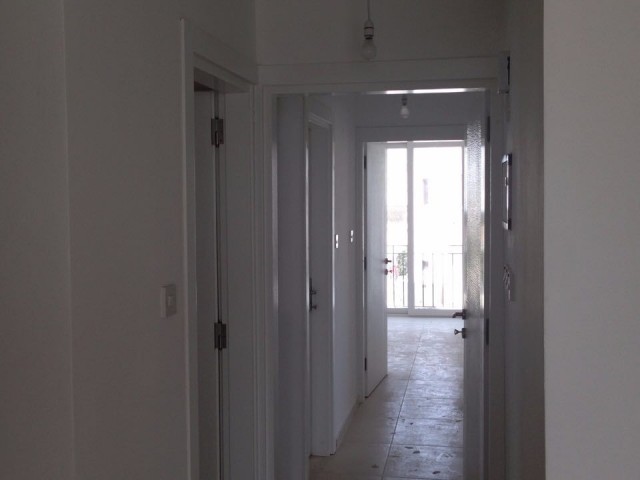 130m2 Spacious and Decked Apartment with Double Balcony - En suite 3+1 with Turkish Cob for Emergency Sale in Hamitkoy ** 