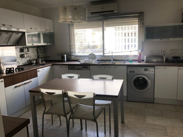 Flat To Rent in Köşklüçiftlik, Nicosia