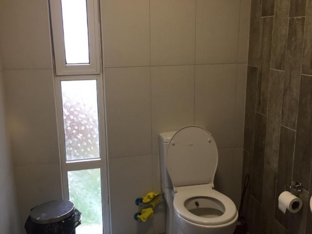 Girne Karaoğlanoğlu Lemar Karşısı 180m2  Kiralık Lux  Dükkan / İşyeri / Ofis