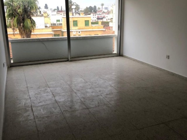 Office To Rent in Köşklüçiftlik, Nicosia