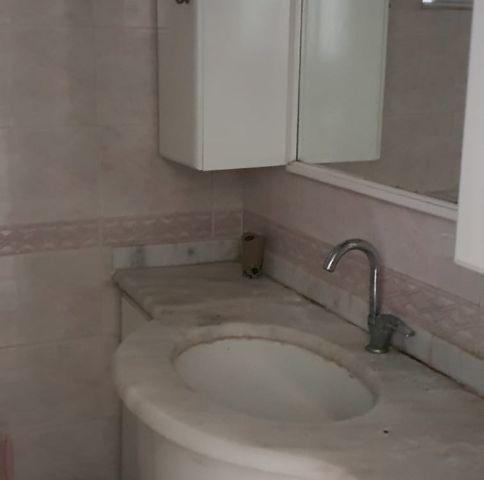 Flat To Rent in Köşklüçiftlik, Nicosia