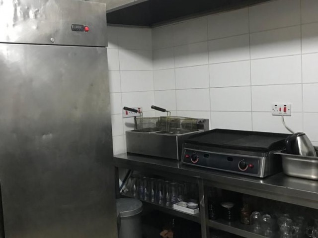 Surlariçinde Bar /Restaurant Muthiş Bina+ İÇ Avlulu İşletmeye Hazır Şekilde Devir( BROTHERS BAR)