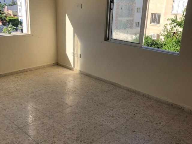 Marmara'da 3. Katta 150 m2  Kiralık Eşyasız Daire