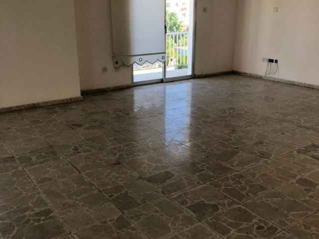 Marmara'da 3. Katta 150 m2  Kiralık Eşyasız Daire