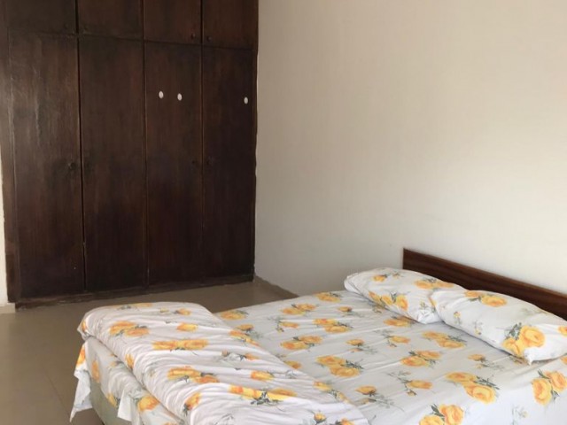 Girne Kaşgar'da 3+1 Eşyalı Dağ Deniz Manzaralı Kiralık Daire 