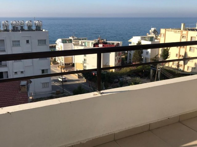 Girne Kaşgar'da 3+1 Eşyalı Dağ Deniz Manzaralı Kiralık Daire 