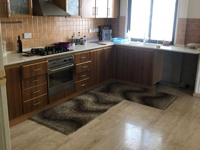 Flat To Rent in Kumsal, Nicosia