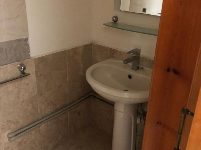 Flat To Rent in Kumsal, Nicosia