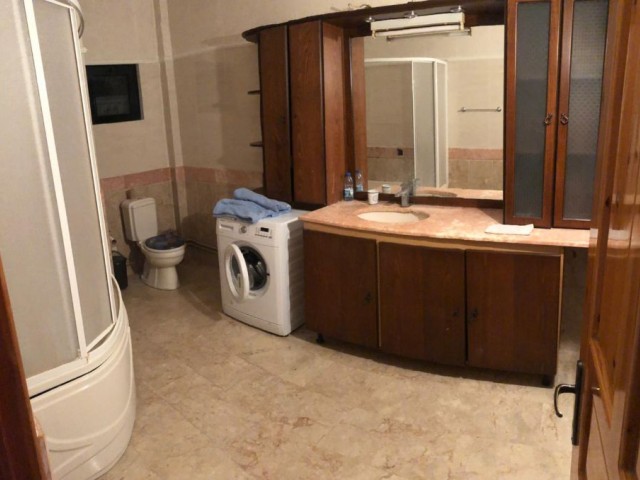 Flat To Rent in Kumsal, Nicosia