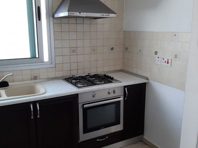 Gönyeli'de Eşyalı 3+1 Kiralık Daire