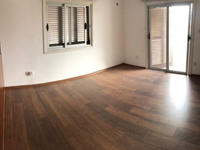 Flat To Rent in Köşklüçiftlik, Nicosia