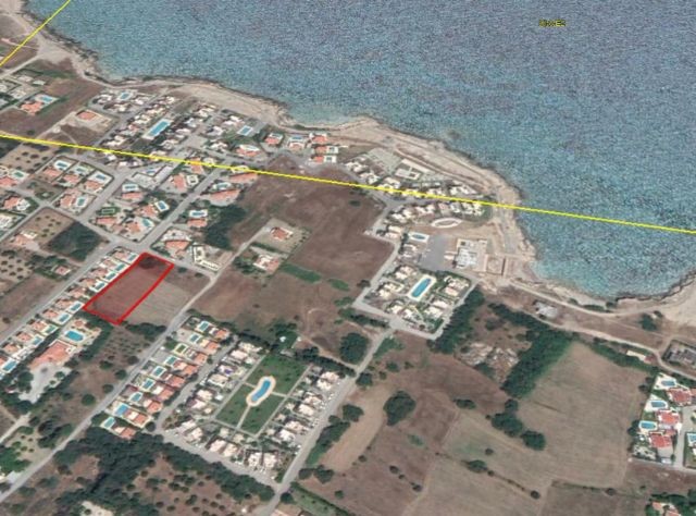 Residential Zoned Plot For Sale in Lapta, Kyrenia