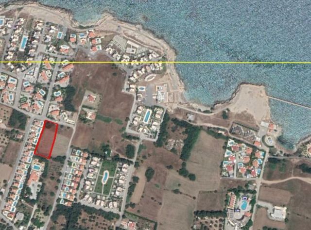 Residential Zoned Plot For Sale in Lapta, Kyrenia