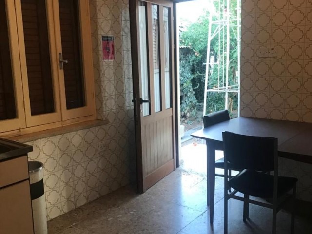 Detached House To Rent in Köşklüçiftlik, Nicosia