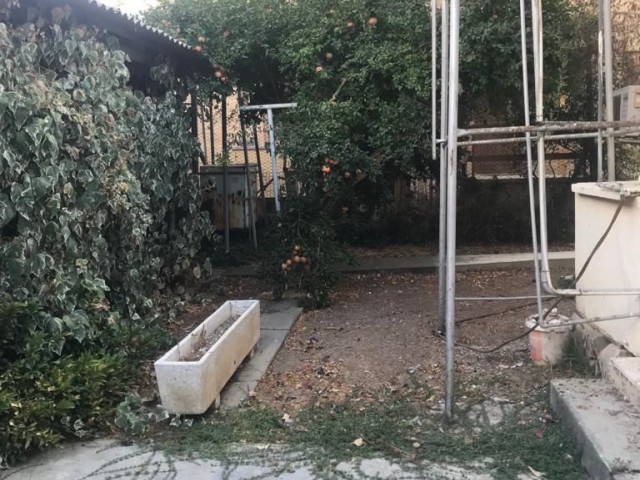 Detached House To Rent in Köşklüçiftlik, Nicosia