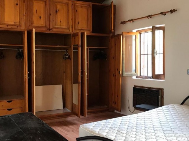 A 150-Year-Old Ottoman House in a 3+1 Rented Duplex in Kyrenia Ozankoy !!! ** 