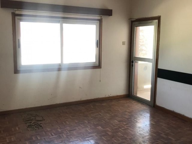 Business To Rent in Köşklüçiftlik, Nicosia