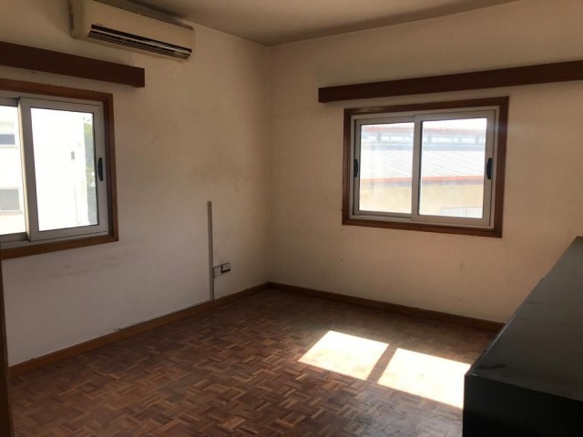 Business To Rent in Köşklüçiftlik, Nicosia