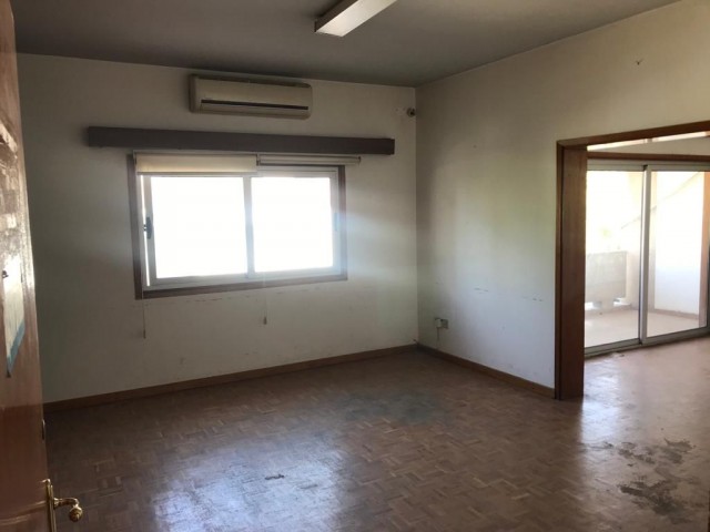 Business To Rent in Köşklüçiftlik, Nicosia