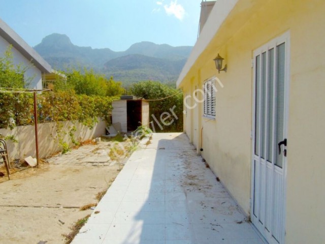 Detached House For Sale in Çatalköy, Kyrenia