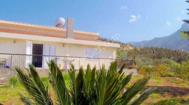 Detached House For Sale in Çatalköy, Kyrenia