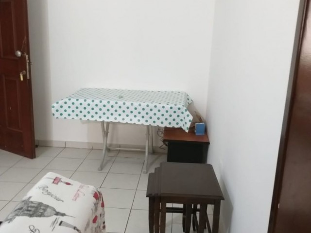 Küçükkaymaklı'da Full Eşyalı Kiralık 2+1 Daire