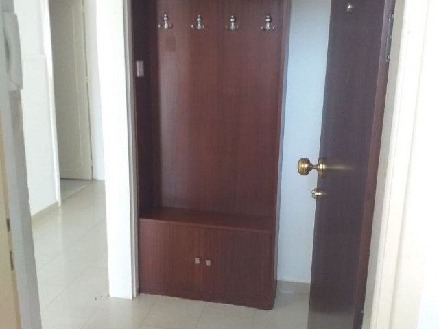 2+1 Spacious Apartment for Rent in Köşklüçiftlik, Suitable for Clinic/Office/ Laboratory Use ** 