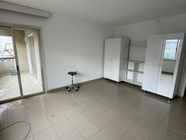 Office To Rent in Köşklüçiftlik, Nicosia